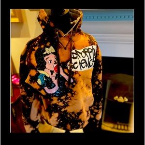 Like new condition sweatshirt